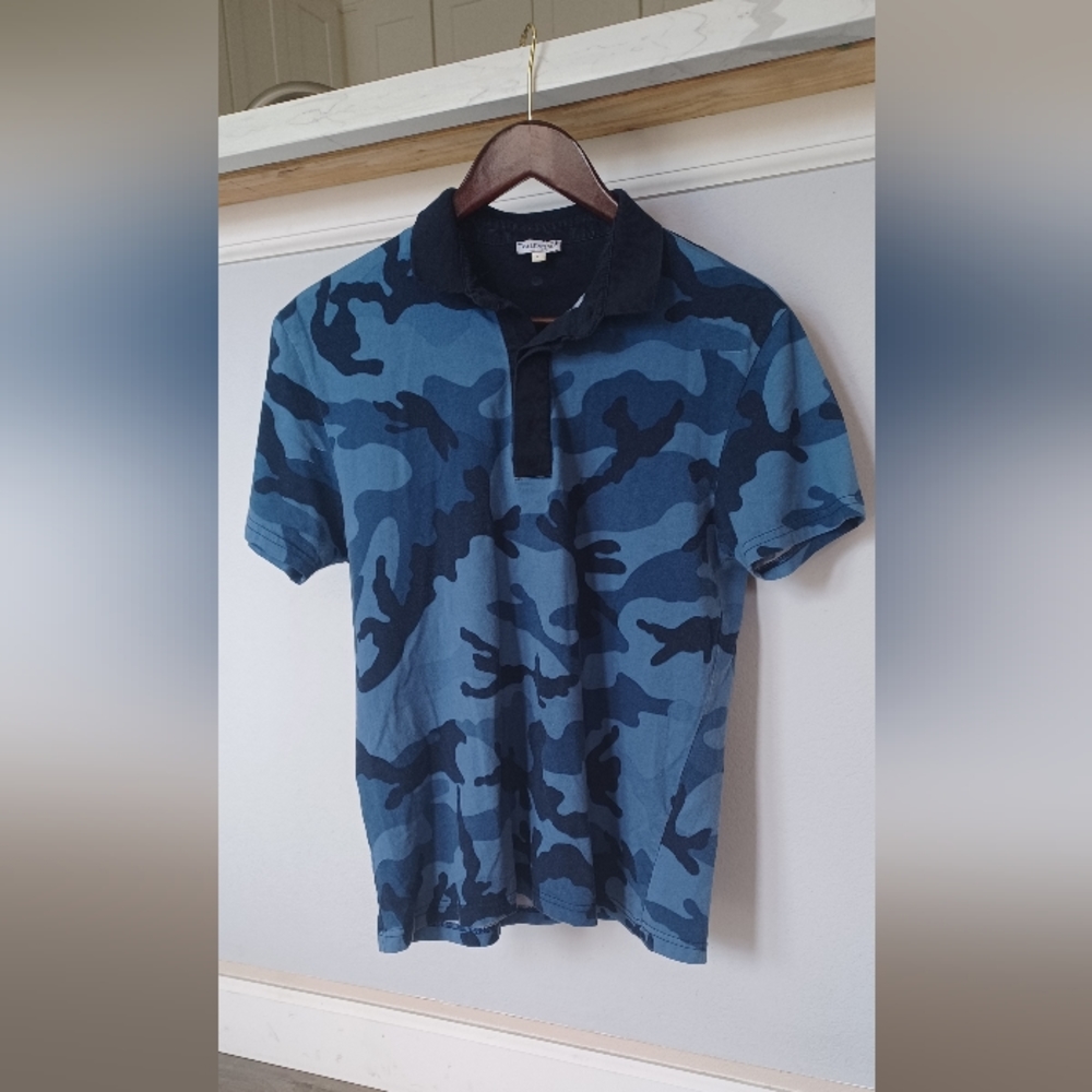 VALENTINO Men's Size L Camo Printed Collar Polo Shirt